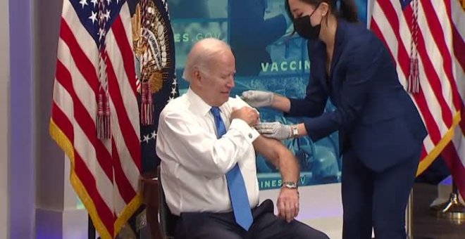 Joe Biden recibe la tercera dosis de la vacuna contra el Covid-19