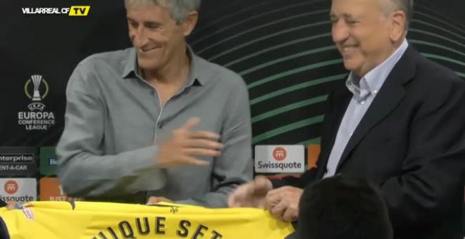 El Villarreal presenta a Quique Setién