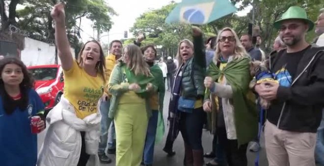 Seguidores de Bolsonaro piden un golpe de estado para devolver a su líder a la Presidencia de Brasil