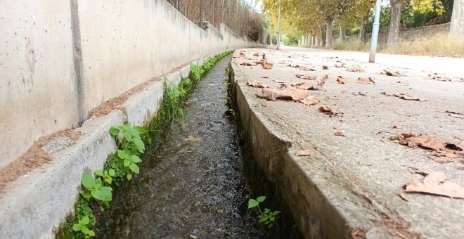 El escape en una tubería de Badalona hace perder dos litros de agua por segundo desde el 2005