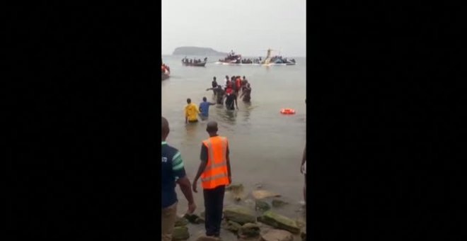 Un avión de pasajeros se estrella en el Lago Victoria de Tanzania