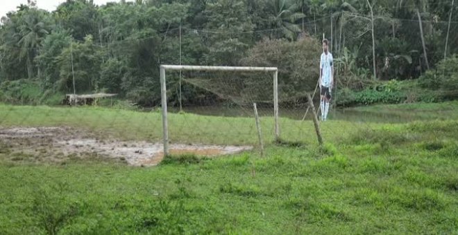 Dos troquelados gigantes de Messi y Neymar triunfan en la India antes del Mundial