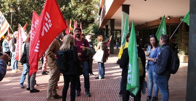 Sense acord entre sindicats i Educació per programar la reversió de retallades