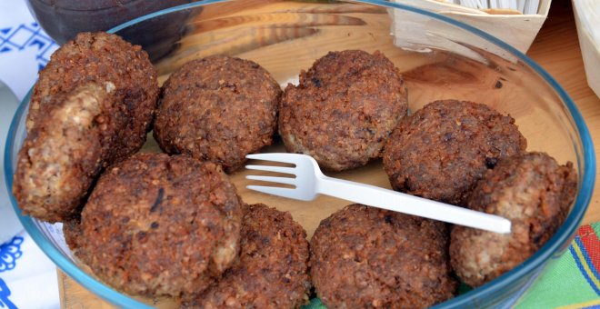 Pato confinado - Receta de frikadeller: la hamburguesa especiada del norte de Europa