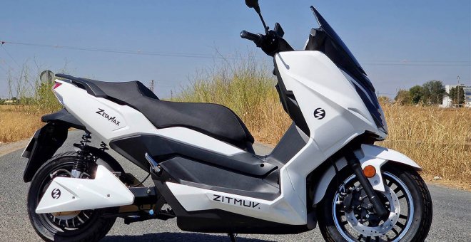 Este maxi scooter eléctrico español promete comodidad y autonomía para viajes interurbanos