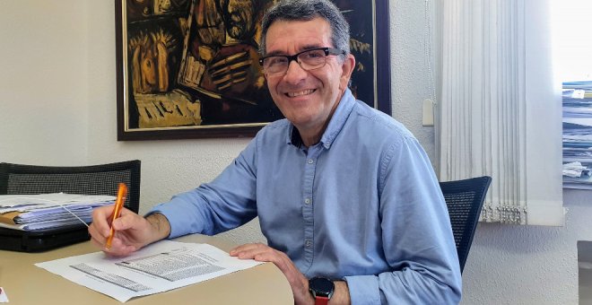 Entrevista al concejal de Economía y Hacienda de Torrelavega, Pedro Pérez Noriega