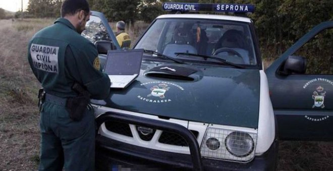 La Guardia Civil detiene a un hombre por matar "de forma violenta" al perro de un vecino que atacó a sus gallinas