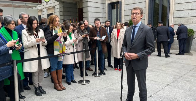 Feijóo pide a Ciudadanos que se "despida" de la política de la "forma más digna posible" y les abre las puertas del PP