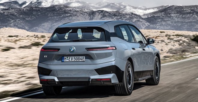 ¿Paneles solares en las ventanas? Esto propone BMW para sus coches eléctricos