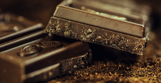 Retiran chocolate negro de decenas de marcas distribuido en Cantabria