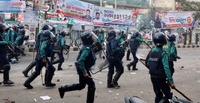 Cientos de miles de opositores protestan en Bangladesh contra el Gobierno y la detención de líderes de su partido