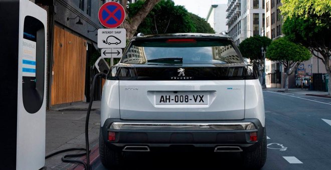 Una vista previa del Peugeot e-3008, el SUV eléctrico más importante de la marca