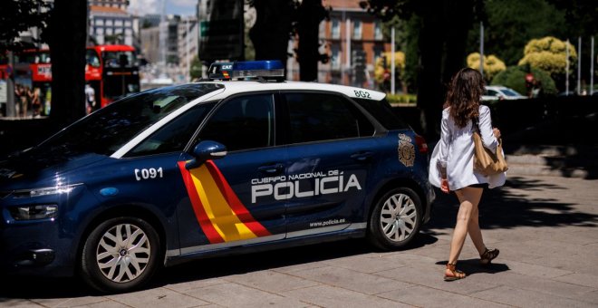 Un hombre hiere de gravedad a una mujer en Marín (Pontevedra)