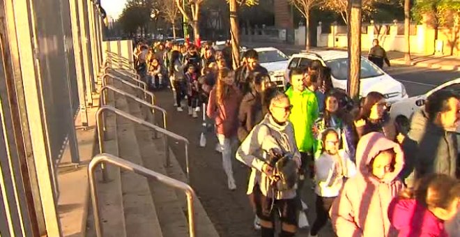 Más de 17.000 aficionados acuden al entrenamiento del Betis