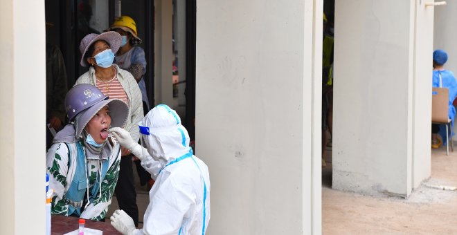 Sanidad se reúne para acordar una postura frente al repunte de la covid en China