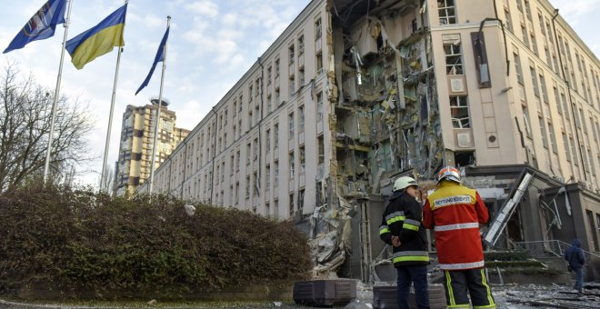 Kiev asegura que Rusia ha lanzado misiles que han dejado ya un muerto y veinte heridos en la ciudad