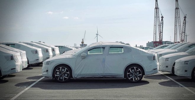 Polestar consigue su objetivo de entregas en 2022 en el tiempo de descuento