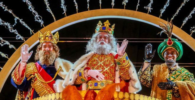 Los Reyes Magos recorrerán Torrelavega en sus carrozas junto a una comitiva de más de 300 personas