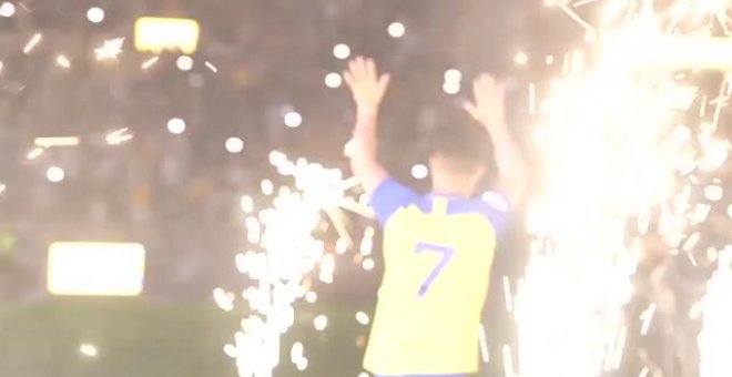 Espectacular presentación de Cristiano Ronaldo en su nuevo club, Al Nassr