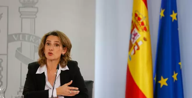 El Gobierno lleva a Bruselas su propuesta de reforma para abaratar los precios de la energía