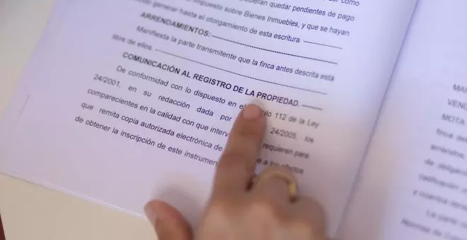 La compraventa de viviendas se hunde un 8,2% y las nuevas hipotecas un 8,5%