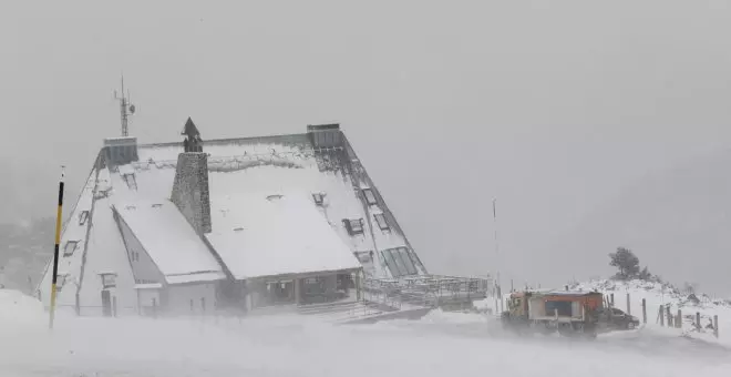 Gerard, la borrasca con un nombre "casual", pone en alerta a ocho comunidades por lluvia y nieve