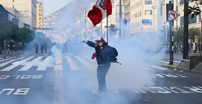 El pueblo peruano sigue en las calles