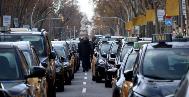 Els taxistes de Barcelona convoquen una vaga de 12 hores dimarts que ve