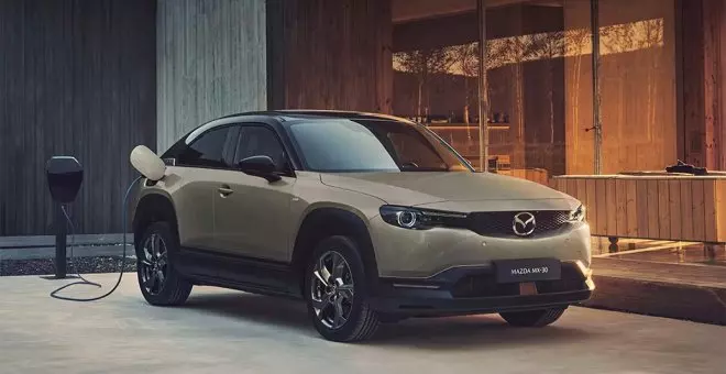 Mazda también carga contra la desaparición de los coches de gasolina en 2035