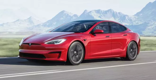 Tesla sigue de rebajas: ofrece 3.000 dólares o 3 años de cargas gratis a cambio de un Tesla antiguo