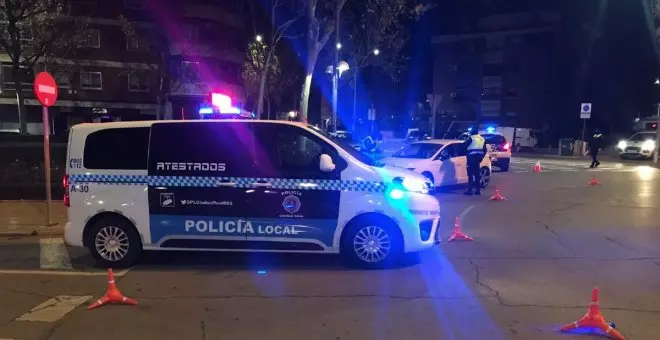 Detenido de madrugada en Ciudad Real un hombre que caminaba por la calle con dos cuchillos y agredir a los agentes