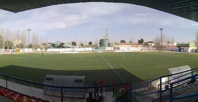 Un jugador del CD Madridejos muere sobre el terreno de juego mientras disputaba un partido de fútbol