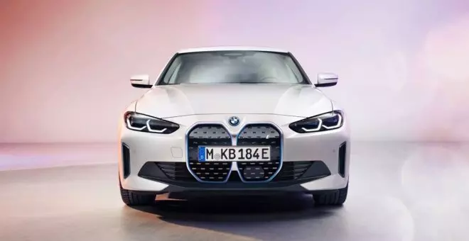 La parrilla acabará 'comiéndose' los faros en los próximos coches eléctricos de BMW