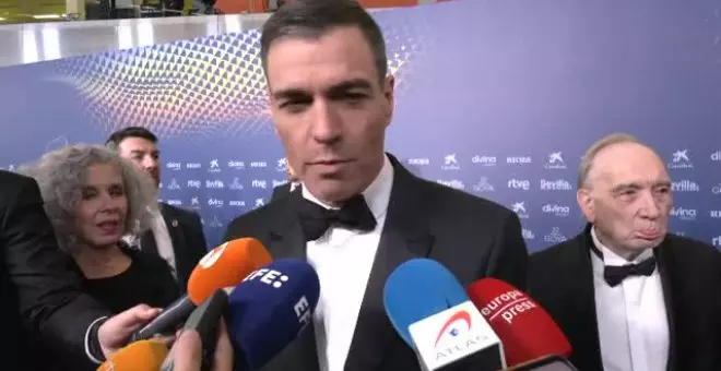 Sánchez elogia el carácter "inconformista" de la cultura en la alfombra roja de los Goya