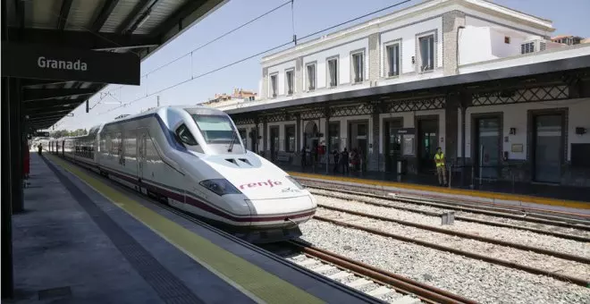 Renfe evitó hace dos años publicar los pliegos del contrato de los trenes de Cantabria por confidencialidad