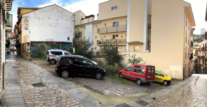 Proponen un aparcamiento provisional para carga y descarga en la calle del Medio