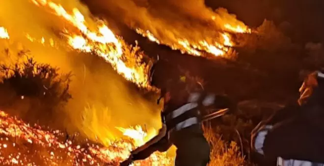 Activo un incendio forestal en Peñarrubia y dos controlados en Los Tojos y Peñacabarga