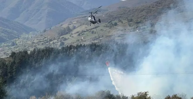 Cantabria no tiene ningún incendio forestal activo, pero hay tres focos controlados