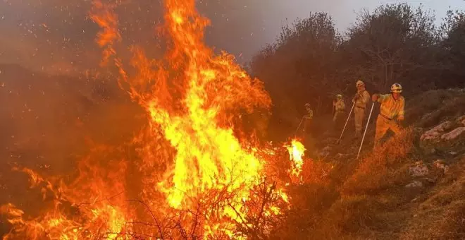 Activo un único incendio en Valdáliga y dos controlados en Peña Cabarga y Las Caldas