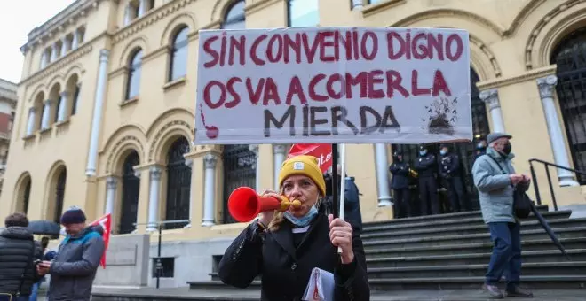 El reparto de los cuidados, el nuevo reto para reducir la brecha salarial entre hombres y mujeres tras la subida del SMI