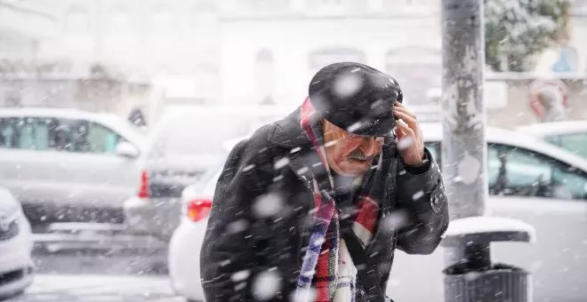 La tríada de viento, nieve y frío que deja la borrasca Juliette, en imágenes