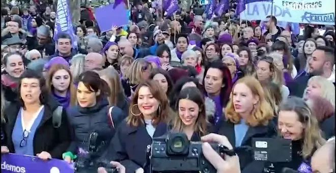 Irene Montero, Lilith Verstrynge y Ángela Rodríguez, entre otras figuras destacadas de Podemos, se preparan para la manifestación del 8M