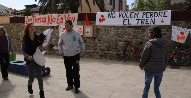 Les plataformes en defensa del transport públic reclamen preservar la línia de Portbou: "Ens vincula a Europa"