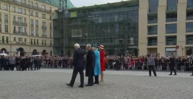 El Rey Carlos III de Inglaterra y la reina consorte Camila viajan a Alemania en su primer destino extranjero