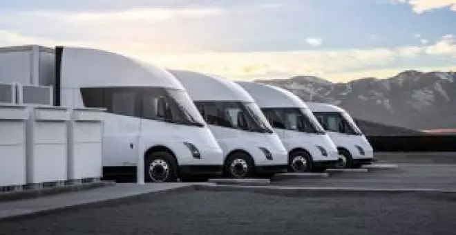 El problema inesperado del Tesla Semi que obliga a sus conductores a dejar de circular