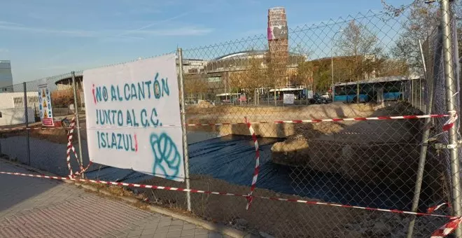 Los vecinos de Carabanchel se rebelan y exigen a Almeida que reubique un basurero que se construye entre viviendas