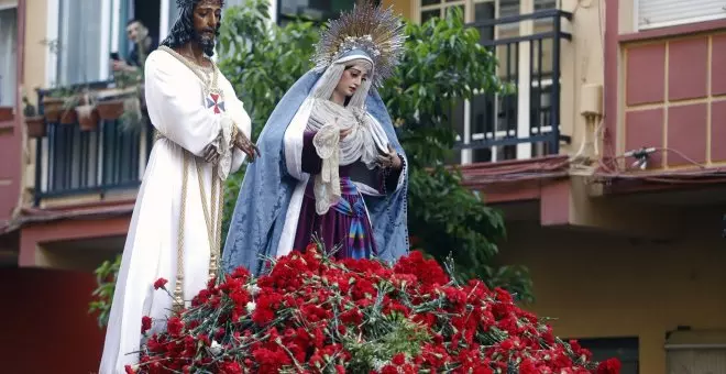 Un colegio privado concertado malagueño celebra una procesión con sus alumnos vestidos de legionarios