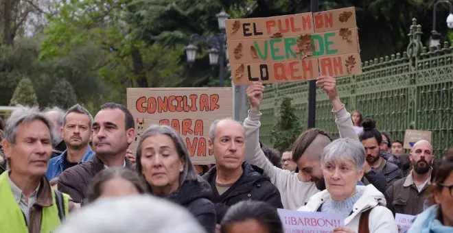 La calle se solidariza con los afectados por los incendios y los servicios de extinción