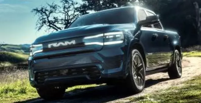 La enorme batería de esta pick-up eléctrica pesa más que un Volkswagen Golf moderno