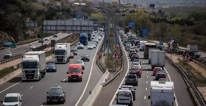 Así están las carreteras este Jueves Santo: mucho tráfico y una decena de accidentes